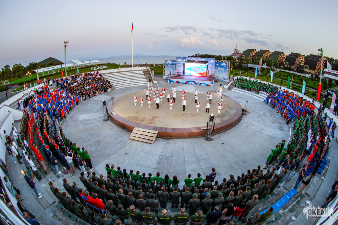 Церемония открытия X смены «Большие вызовы» прошла в ВДЦ «Океан»