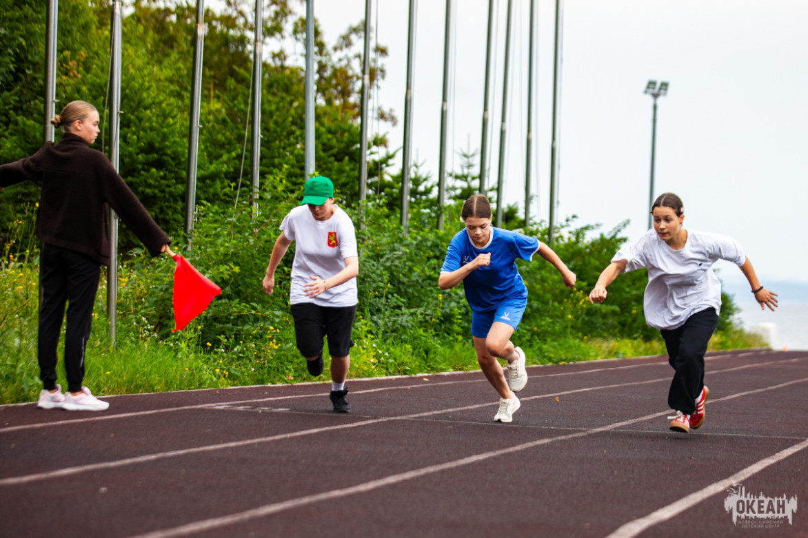 «Служить России»: для юных кадетов провели соревнования по бегу