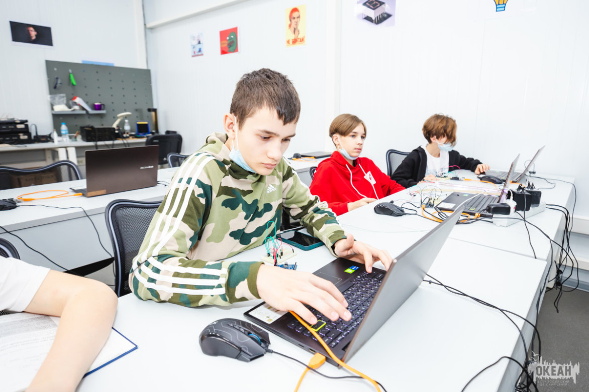 «Техноканикулы»: участники программы посещают образовательный курс «Техно+»