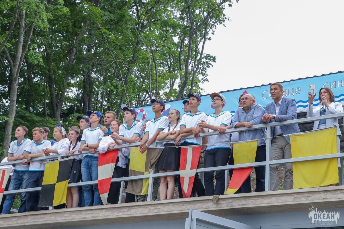 «Морской старт»: торжественный запуск макетов космических ракет прошёл в «Океане»